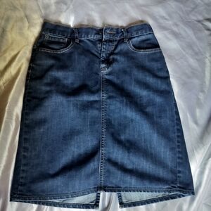 Old navy size 4 jean skirt